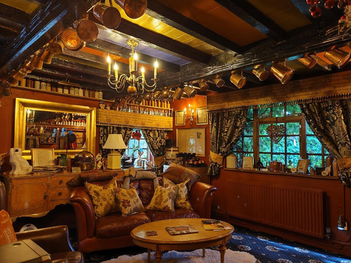Wizards Thatch Luxury Suites อัลเดอร์ลีย์เอดจ์ ภายนอก รูปภาพ