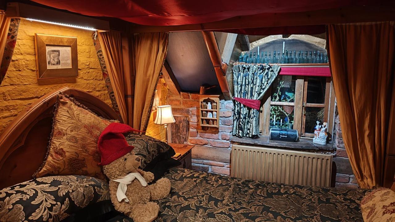 Wizards Thatch Luxury Suites อัลเดอร์ลีย์เอดจ์ ภายนอก รูปภาพ