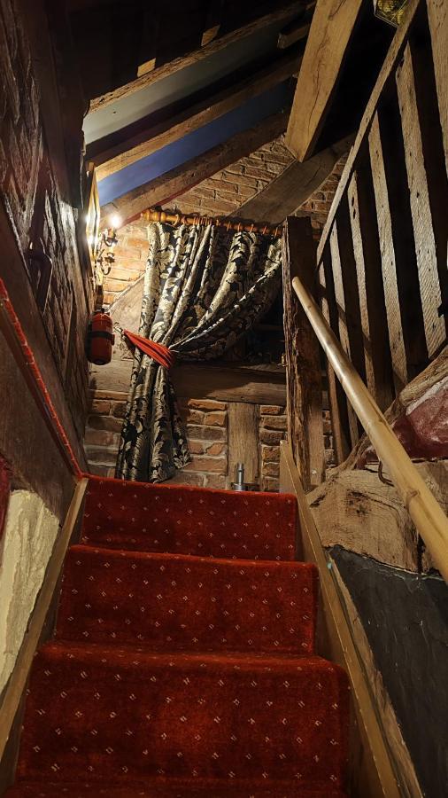 Wizards Thatch Luxury Suites อัลเดอร์ลีย์เอดจ์ ภายนอก รูปภาพ