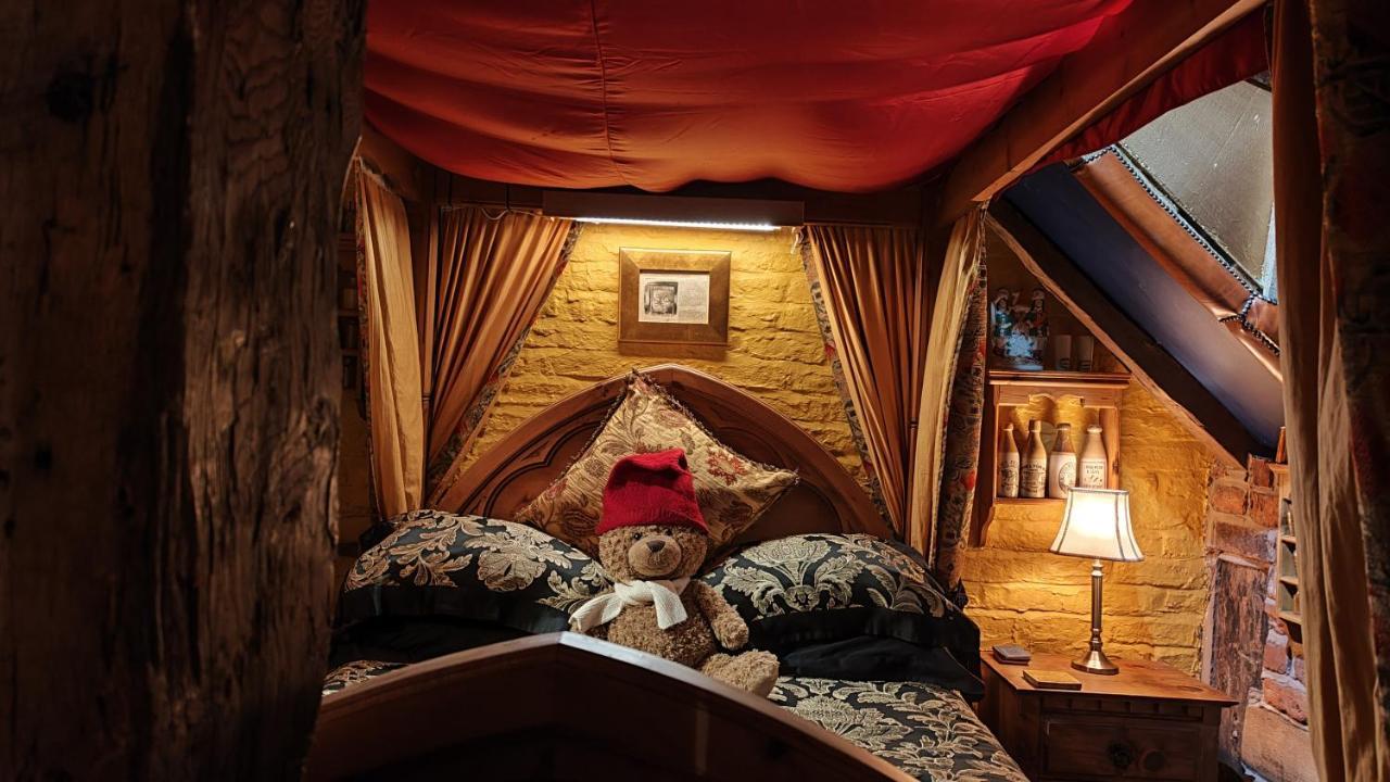 Wizards Thatch Luxury Suites อัลเดอร์ลีย์เอดจ์ ภายนอก รูปภาพ