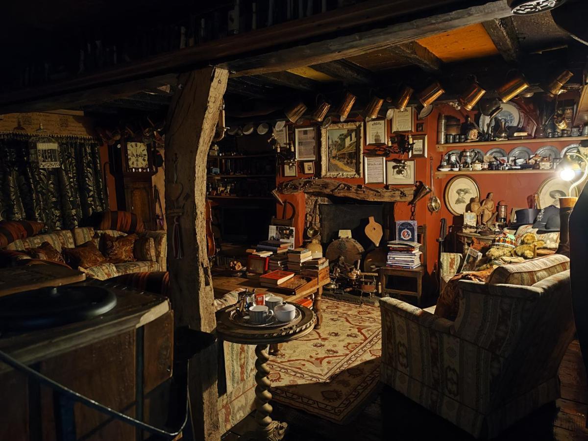 Wizards Thatch Luxury Suites อัลเดอร์ลีย์เอดจ์ ภายนอก รูปภาพ